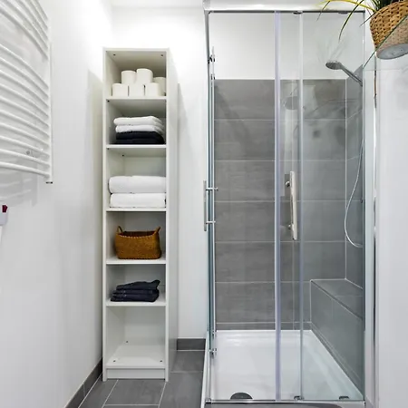 Appartement The Duesseldorfer, 1 Bedroom 1 Living Up To 4 People *