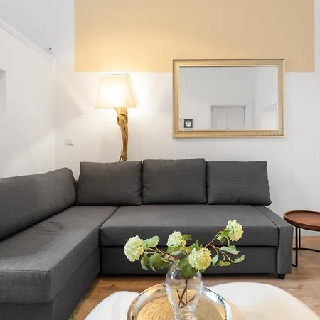 Apartment The Duesseldorfer, 1 Bedroom 1 Living Up To 4 People *