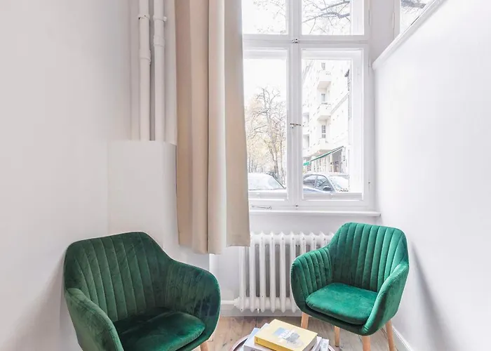 The Duesseldorfer, 1 Bedroom 1 Living Room, Group & Family Friendly, Ideal For 2 - 4 Guests برلين